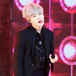 [방탄소년단] 워낙 하얘서 까만<b>옷</b>을 입혀놓으니