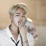 [방탄소년단] 교실에서 수업하고있는데 갑자기 내 짝이 손을 들며