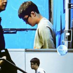 [EXO] 디오 살쪄서 턱선<b>실종</b>됨