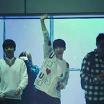 [EXO] 똥꼬<b>발랄</b>