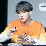 [방탄소년단] 근데<b>팬</b>싸할때맨날무대의상만입는겨<b>여</b>?