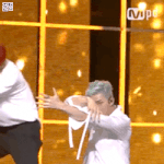 [방탄소년단] <b>서로</b> 돕고 사는 방탄이들