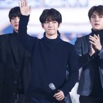 [백현] 혹시 백현이 마마때(<b>데뷔초</b>) 갑자기 환하게웃는