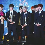 [방탄소년단] 팬톡<b>추억</b>하니까..여러 <b>추억</b>들 보다..