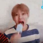 [방탄소년단] 이거 밥먹는 애기 도롱뇽같애