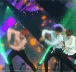 [방탄소년단] 굿즈는 <b>사도사도</b> 끝이없다....