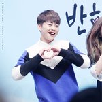 <b>부끄부끄</b> 한 男 아이돌