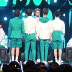 [세븐틴] 오늘엠카무대 의상색깔 무슨색이야..?