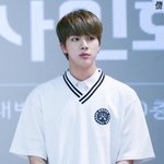 [방탄소년단] 근데 김석진 레전드는 아니쥬 아님?
