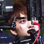 [EXO] 창문 열어놓으니까 <b>아가</b>들 뛰노는 <b>소리</b> 들림