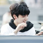 [방탄소년단] 난 전정국 머리 붕 띄어주는거? 너무 조음