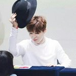 [방탄소년단] <b>저</b> 이삐 살아있을까