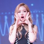 부럽게 허리가 <b>잘록</b>한 언니들