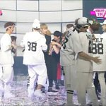 [EXO] 엑소가 1위에 시동을 걸었던 <b>역사</b>적인 날