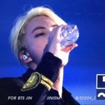 [방탄소년단] <b>진의</b> 물마시는 법