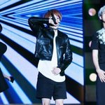 [방탄소년단] 괜히 학교<b>복도</b>에서 하얗고다리얇은애보면