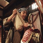 [EXO] 개소름;;;;; 니들 <b>견이</b> 어깨에 사람 손보여?