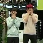[CHEN] 결과 기다리는 두 <b>비글</b>