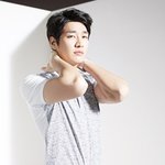 [모든<b>팬덤</b>] 숨겨졌던 <b>팔</b>근육 공개..