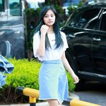 무대의상보다 더 아름다운 트와이스 쯔위 출근길 패션