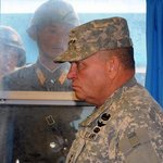 북한사회에서 해외 언론<b>통제</b>하는 간부들 모습보면~~~