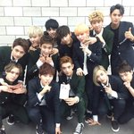 [EXO] 엑소<b>데뷔</b><b>초</b> 보는거 같음
