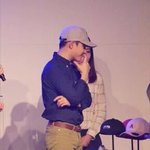 [<b>경수</b>] 팬 얼굴보면서