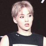 [EXO] 민서기머리색 탈색하고 <b>오렌지</b>로 덮은거?
