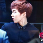 [EXO] 중간외출 <b>옆선</b>봐 컴백실감난다