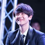 보자마자 <b>힐링</b>되는 男돌 눈웃음