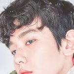 [EXO] 백현이 머리에 <b>비듬</b>을 뿌려놨나