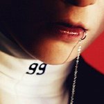 [EXO] 얘들아 민석이 <b>입술</b>에  피 묻은거임?