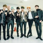 [방탄소년단] 와..애들 다리가 어째서 <b>허리</b>에 있다냐