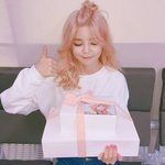 생일맞이 남친이랑 뮤뱅 출근한 아이돌