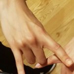 [EXO] 백현<b>이임</b> 새끼손가락 약간휘었잖아