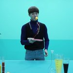 [EXO] 로맨틱 유니버스 럽라 뮤비 보고 옴