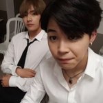 [방탄소년단] 아미3기에<b>다</b> 못가는사람도 많고 양도불가니까