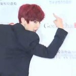 [EXO] 카리스마잇는 포즈취하랫는데 이거해서 다 <b>빵터짐</b>.