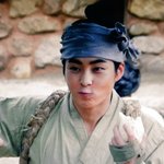[시우민] 우리 <b>견이</b> 뭐 먹고 있니~(시우민 김선달)