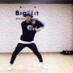 [방탄소년단] 진짜 <b>호석</b>이 춤 널리 알려야돼...