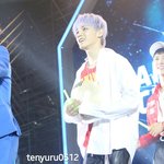 [EXO] 이거보니 시우민 하관이 <b>존</b><b>예</b>라는걸 알겠다