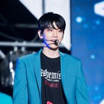 [백현] (고퀄ㄷㄷ)백현, ‘깜찍함과 카리스마가 공존하는 애기황자님’