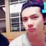 [EXO] 브이앱 후리후리한 모습 이제 <b>돈</b><b>내고</b> 보네