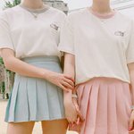 아까 옷 물어본 쓰닌데 어떤 <b>색이</b> 나아