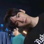 [EXO] 이사진보이면 사장과 <b>kiss</b>