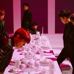 [EXO] 근데 왜 변백현 <b>중앙</b>에 앉아있냐?