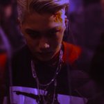 [EXO] 화면 <b>지지직</b>도 그렇고 이것도 그렇고