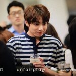 [방탄소년단] 왠지