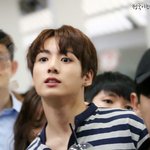 [방탄소년단] 제주도 비와서 많이 <b>쌀쌀</b>한데ㅠㅠ