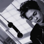 [EXO] 민석이가 전화끊고 <b>모에</b>~하게 앉아있는거 보면